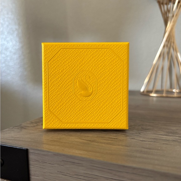 Swarovski Gold and Clear Crystal Crab Figurine - Picture 13 of 14